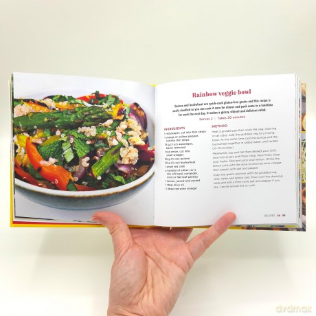 The Gluten-Free Kitchen: Simple Ideas and Delicious, Nutritious Recipes to Help You Live Gluten-Free - Emily Kerrigan [KSIĄŻKA]