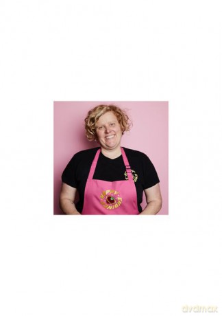 The Happy Endings Cookbook: The ice cream and desserts cookbook for summer 2024 - Terri Mercieca [KSIĄŻKA]