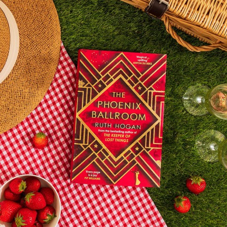 The Phoenix Ballroom: The brand-new emotional and uplifting read from the bestselling author of The Keeper of Lost Things - Ruth Hogan [KSIĄŻKA]