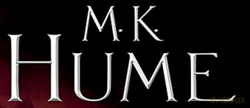 The Poisoned Throne (Tintagel Book II): A gripping adventure bringing the Arthurian Legend of life - M K Hume [KSIĄŻKA]