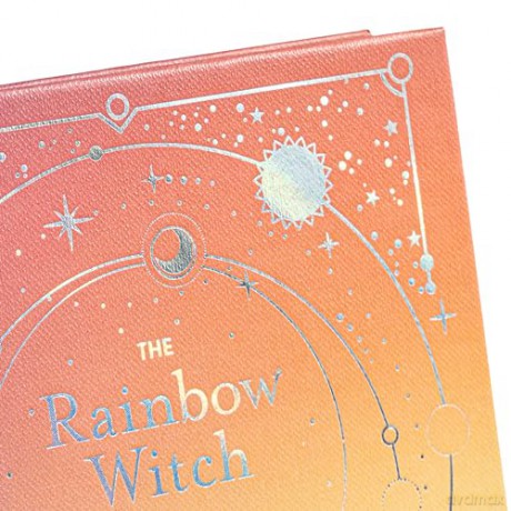The Rainbow Witch: Enhance Your Magic with the Secret Powers of Color (The Modern-Day Witch) - Kac Young [KSIĄŻKA]