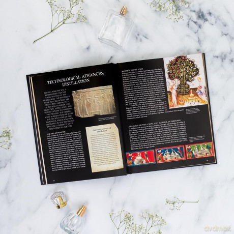 The Story of Perfume: A lavishly illustrated guide - E De Feydeau [KSIĄŻKA]