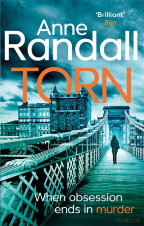 Torn (Wheeler and Ross) - Anne Randall [KSIĄŻKA]