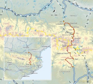 Trekking the Cami dels Bons Homes: GR107 - crossing the Pyrenees in the Cathars' footsteps - Jacint Mig [KSIĄŻKA]