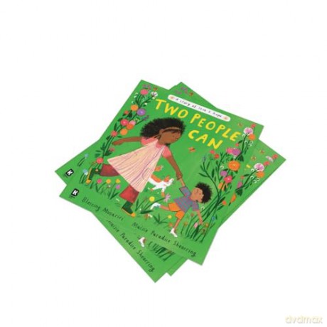Two People Can: A captivating and lyrical story about a child dealing with the sudden loss and absence of a parent, beautifully illustrated for children - a must-read picture book! - Blessing Musariri [KSIĄŻKA]