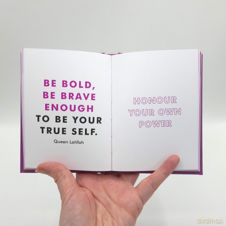 You Are So Awesome: Uplifting Quotes and Affirmations to Celebrate How Amazing You Are [KSIĄŻKA]