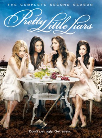 Pretty Little Liars Season 2 (Słodkie Kłamstewka Sezon 2) [6DVD]