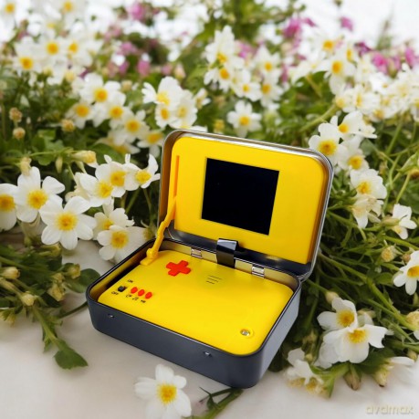 PAC-MAN in a Tin