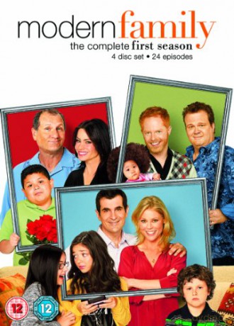 Modern Family Season 1 (Współczesna Rrodzina Sezon 1) [4DVD]