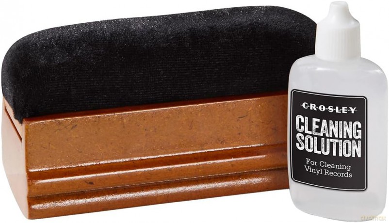 Record Cleaning Kit ? Crosley