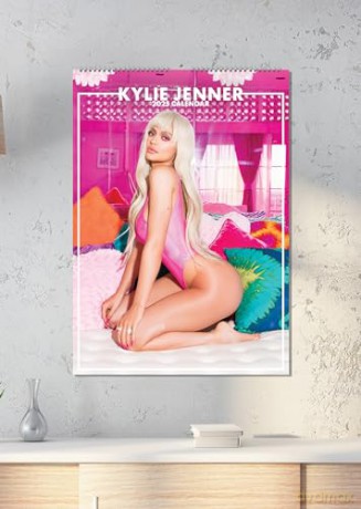 Kylie Jenner: Kylie Jenner 2025 Calendar [KALENDARZ]