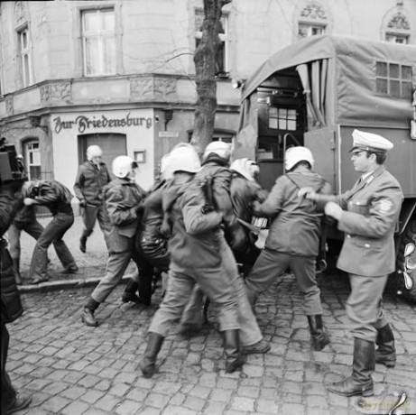 Mord im märkischen Viertel (Kriminalfälle ohne Beispiel) (DDR TV-Archiv) [DVD]