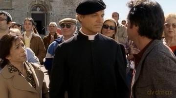 Don Matteo Staffel 4 - Gesamtbox - Alle 24 Folgen der populären und preisausgezeichneten Serie mit Terence Hill als moderner Pfarrer und Meister-Detektiv [Blu-Ray]