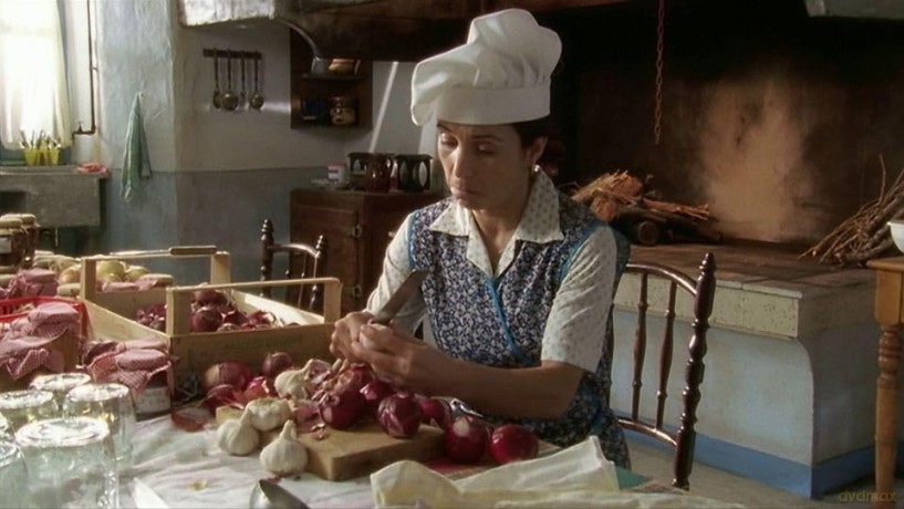 Don Matteo Staffel 4 - Gesamtbox - Alle 24 Folgen der populären und preisausgezeichneten Serie mit Terence Hill als moderner Pfarrer und Meister-Detektiv [Blu-Ray]