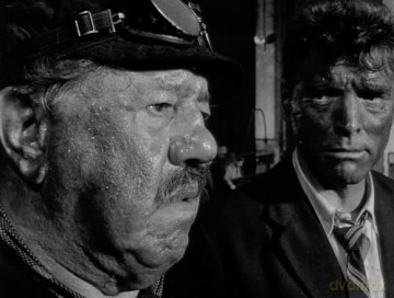 Der Zug (The Train) Uncut - Preisgekrönter 2. Weltkrieg Kriegsfilm Klassiker mit Burt Lancaster (Spannung PUR in brillianter HD-Qualität) [Blu-Ray]