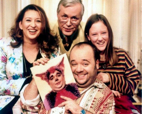 Lukas Komplettbox - Alle 64 Folgen der kultigen ZDF-Sitcom mit Dirk Bach erstmals in einer Box! [DVD]