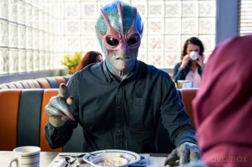 Resident Alien: Staffel Zwei [DVD]
