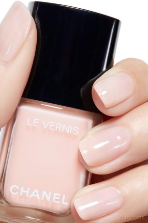 Chanel Nail Polish Le Vernis 13 ml - Shade: 111 Ballerina dla kobiety