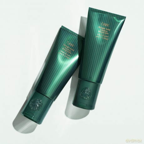 Oribe Smoothing hair cream Straight Away (Smoothing Blowout Cream) 150 ml dla kobiety