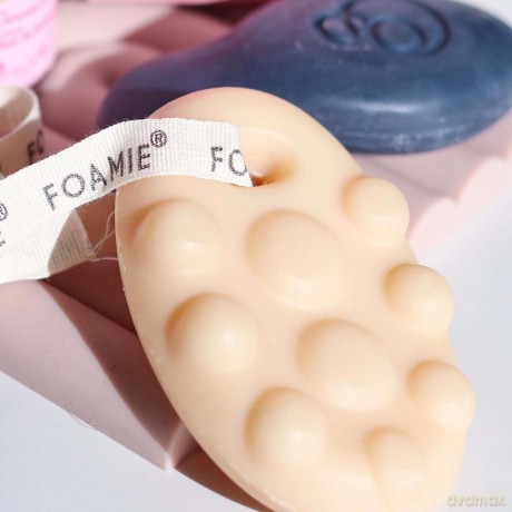 Foamie Solid shower care Ultra Sensitive (Shower Body Bar) 80 g dla kobiety
