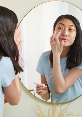 The Body Shop Eye cream with vitamin E (Eye Cream Vitamin E) 15 ml dla kobiety