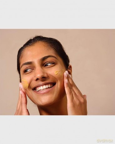 The Body Shop Brightening skin peeling Vitamin C (Glow Revealing Microdermabrasion) 100 ml dla kobiety