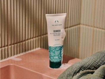 The Body Shop Cleansing gel for oily and mixed skin Seaweed (Oil-Control Face Wash) 125 ml dla kobiety