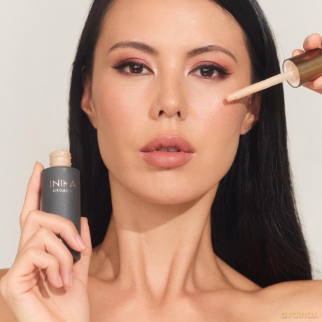 INIKA Organic Multifunctional brightening foundation (Radiant Glow Veil) 30 ml dla kobiety