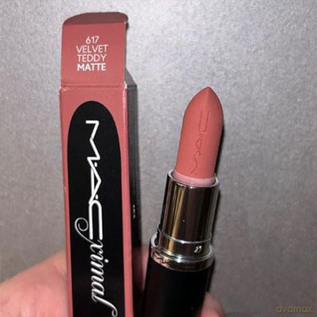 MAC Cosmetics Matte lipstick MEAECximal (Matte Lipstick) 3.5 g - Shade: Velvet Teddy dla kobiety