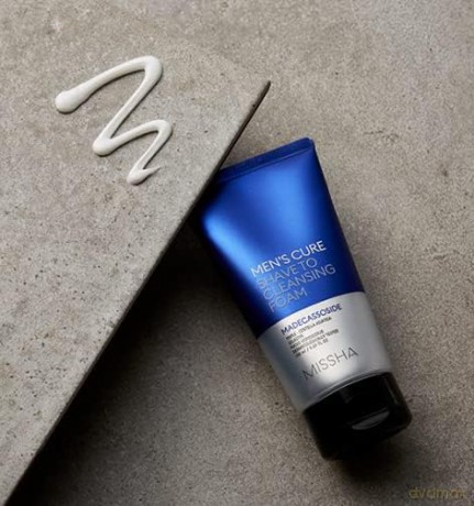Missha Men´s Cure shaving foam (Shave To Cleansing Foam) 150 ml dla mężczyzny