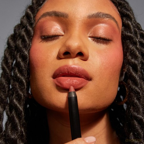 Nudestix Mattifying lipstick and blush Intense Matte Lip + Cheek Pencil - Shade: Sunkissed Rose dla kobiety