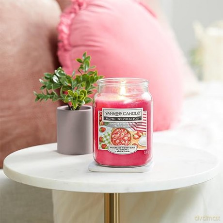 Yankee Candle Scented candle Home Inspiration large Sugared Strawberries 538 g unisex