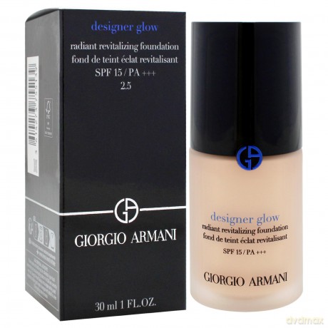 Giorgio Armani Brightening liquid make-up SPF 15 Designer Glow (Radiant Revitalizing Foundation) 30 ml - Shade: 2.5 dla kobiety