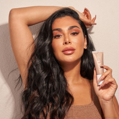 Huda Beauty Brightening make-up Glowish Multidew (Skin Tint Foundation) 40 ml - Shade: 03 Light dla kobiety