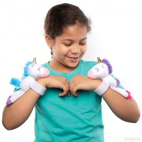 Baker Ross AT781 Hugging Unicorn Teddy Bear, Cute Cuddly Plush Toys for Kids and Small Gifts for Children (Pack of 3), Assorted