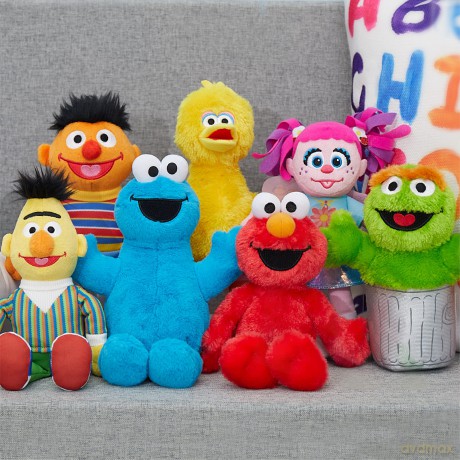 Just Play Sesame Street Friends 8-inch Elmo Sustainable Plush Stuffed Animal, Kids Toys for Ages 18 Month