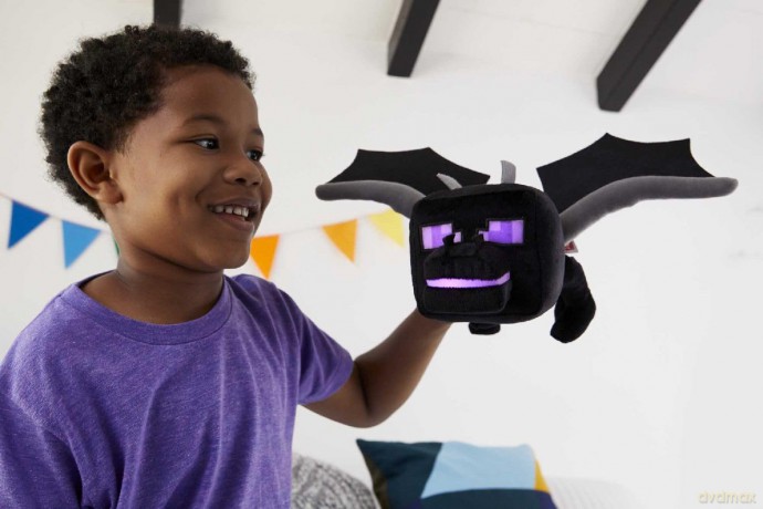 Mattel Minecraft Ender Dragoon Plush Figure with Lights and Sounds, Video-Game Collectible Toy, Gift for Fans Age 3 Years Old & Up, HGV56