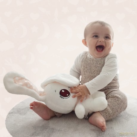 PEEKAPETS White Bunny | Funny, sweet and soft Plush toy that wiggles its ears when you Squeeze her tummy - Ideal fluffy gift for babies and children up to 4 Years