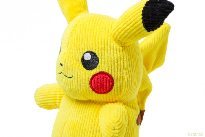 Pokemon PKW2389 Select Corduroy Pikachu PLUSH-8-Inch-Unique Fabric-Authentic Details, Multicolor