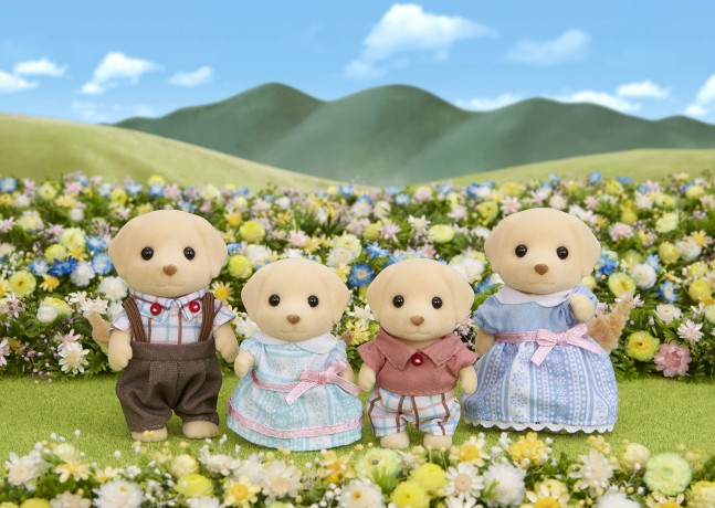 Sylvanian Families - Yellow Labrador Family - dollhouse playset