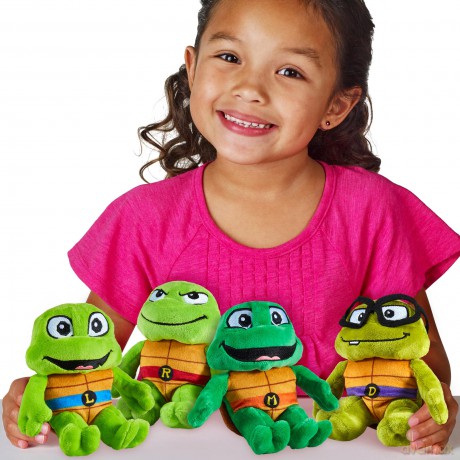 Teenage Mutant Ninja Turtles: Mutant Mayhem Leonardo Toddler Plush. Collect all 4 Turtle Plush. Ideal present for TMNT Fans.