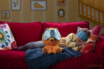 The Garfield Movie - Interactive Baby Garfield Plush | Eating, Burping, Sleeping Interactive Plush for Kids Ages 3+