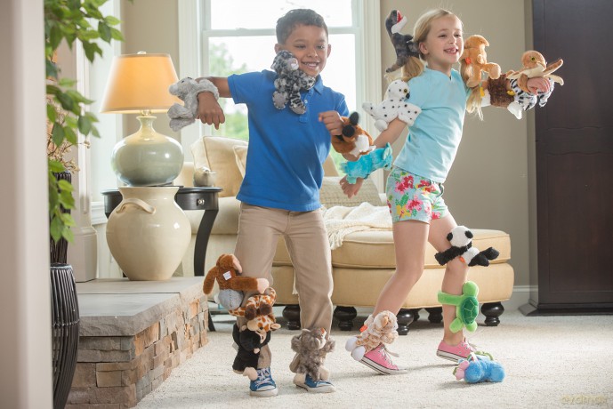 Wild Republic 22956 huggers space shuttle Stuffed Animal Plush Toy