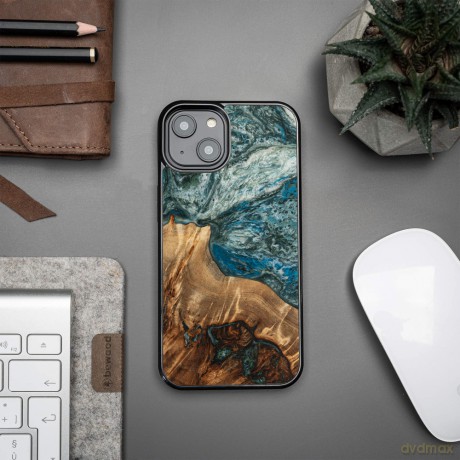 Bewood nakładka Unique do iPhone 15 6,1 Planets Ziemia
