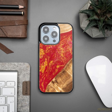 Bewood nakładka Unique do iPhone 15 Pro 6,1 Neons Paris