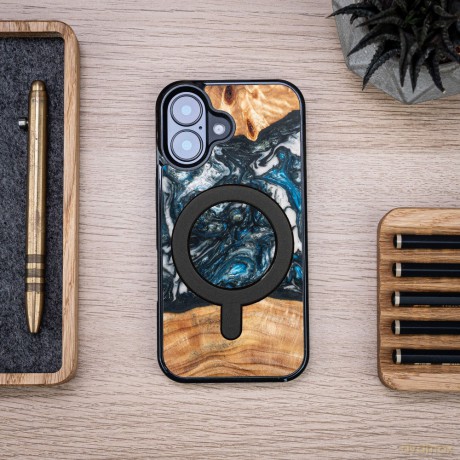 Bewood nakładka Unique do iPhone 16 6,1 Planets Ziemia z MagSafe