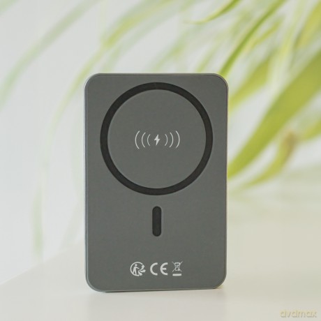 Forever power bank bezprzewodowy MATB-200 20W PD 5000 mAh magnetyczny czarny
