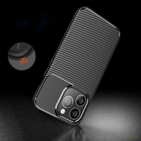 Nakładka Carbon Black do iPhone 16 6,1
