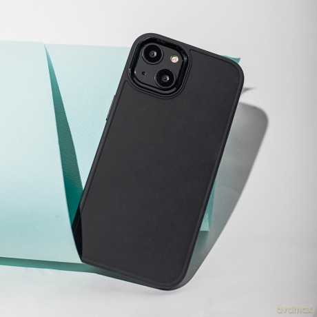 Nakładka Satin do iPhone 16 6,1 czarna