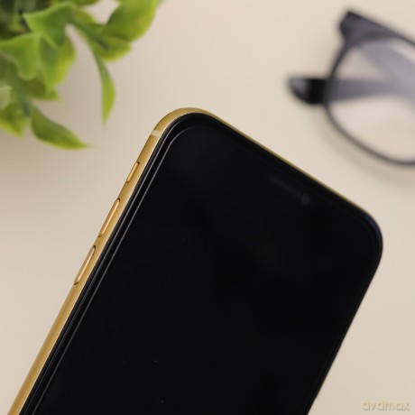 Szkło hartowane 9D Ceramic do iPhone 16 6,1